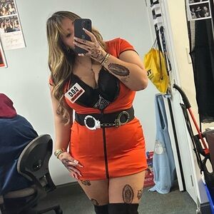 Melanie Felony costume